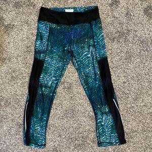 Adore Me athletic capri!